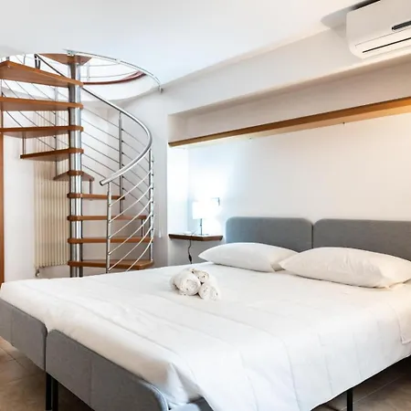 La Finestra Sulla Piazza *