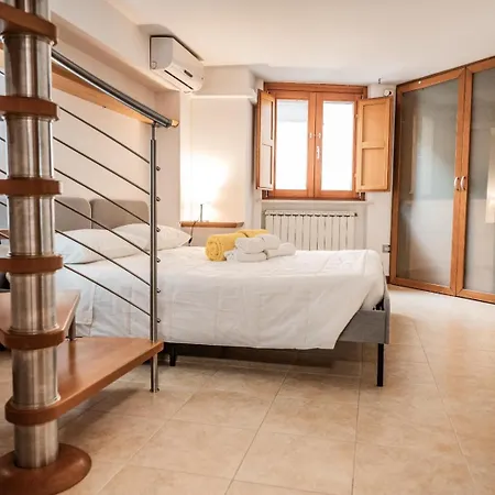 La Finestra Sulla Piazza Apartment