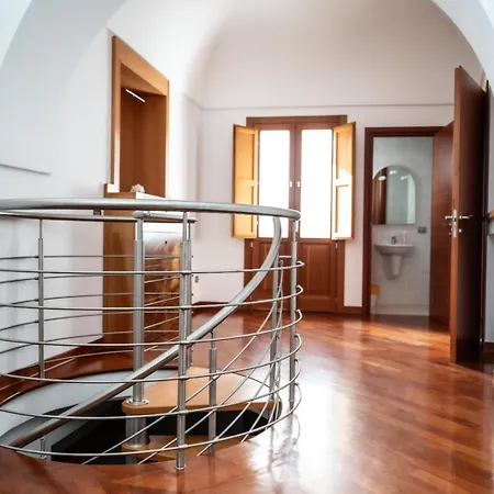 Apartment La Finestra Sulla Piazza *