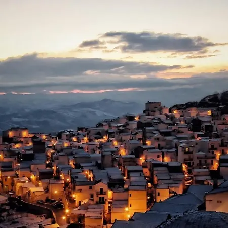 La Finestra Sulla Piazza * Pisticci