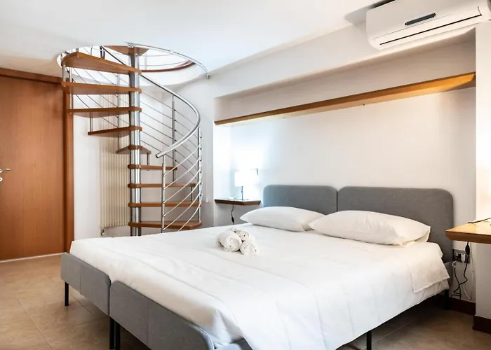 La Finestra Sulla Piazza *